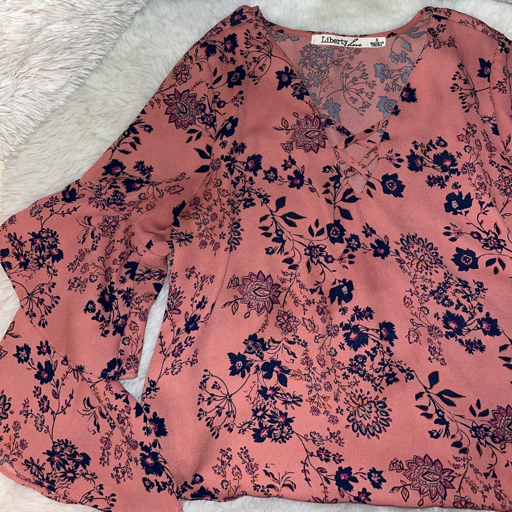 Pink flowy top with navy blue flowers from Liberty Love